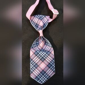 NWT Pink and Black Plaid Necktie for Pets.